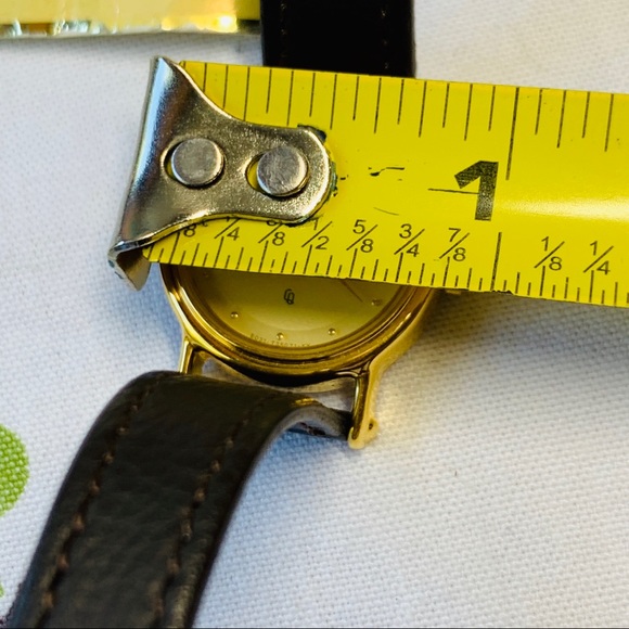 🔥NEW!🔥 CITIZENS GOLD QUARTZ MOVEMENT WATCH - Picture 6 of 6